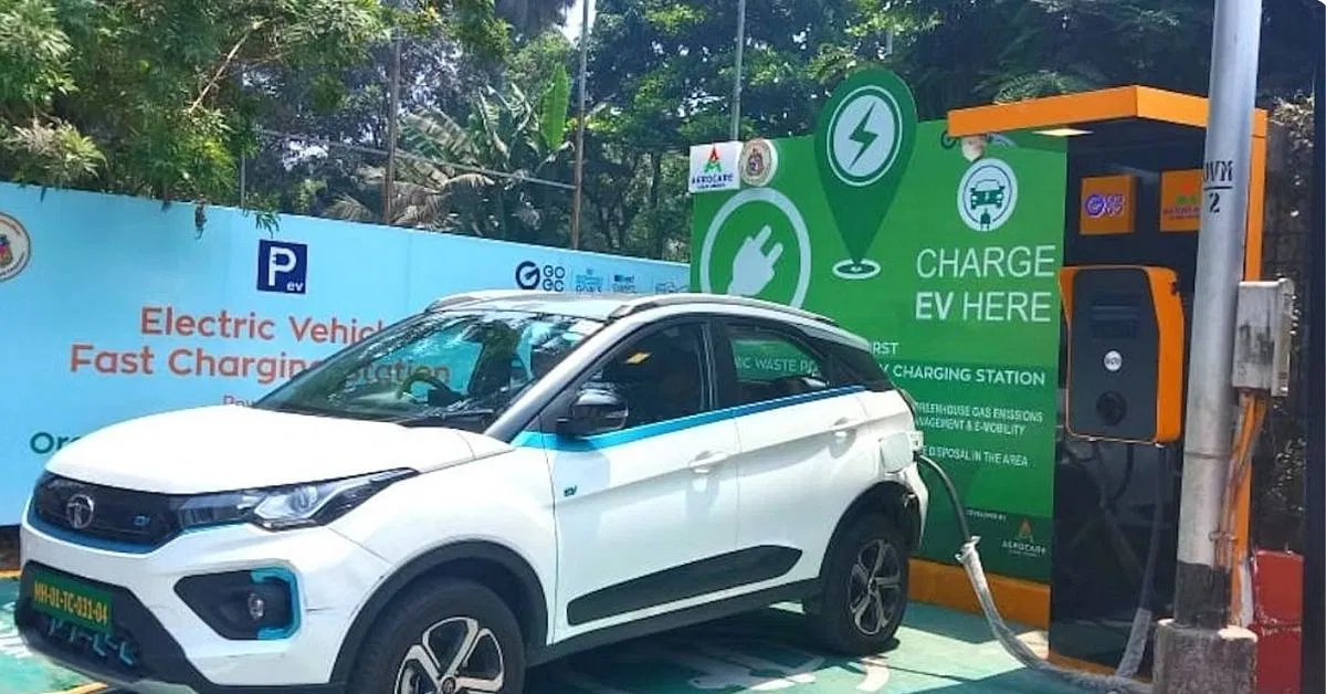 IIM Grads’ Biogas-Powered EV Charging Station Charges Cars in 45 Mins